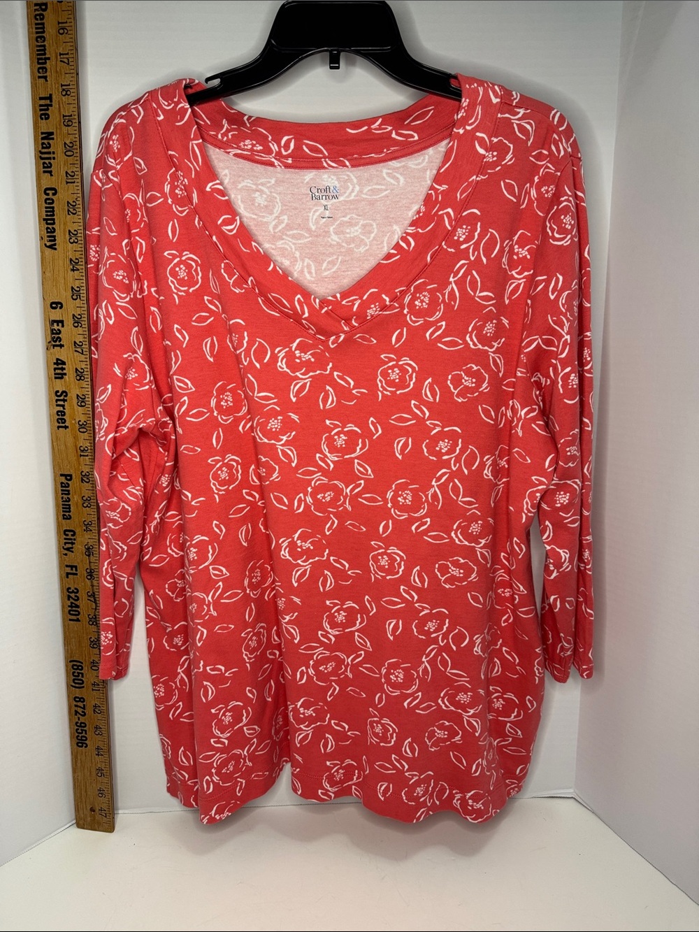 croft & barrow Coral V-Neck 3/4 Sleeve Floral Print Top